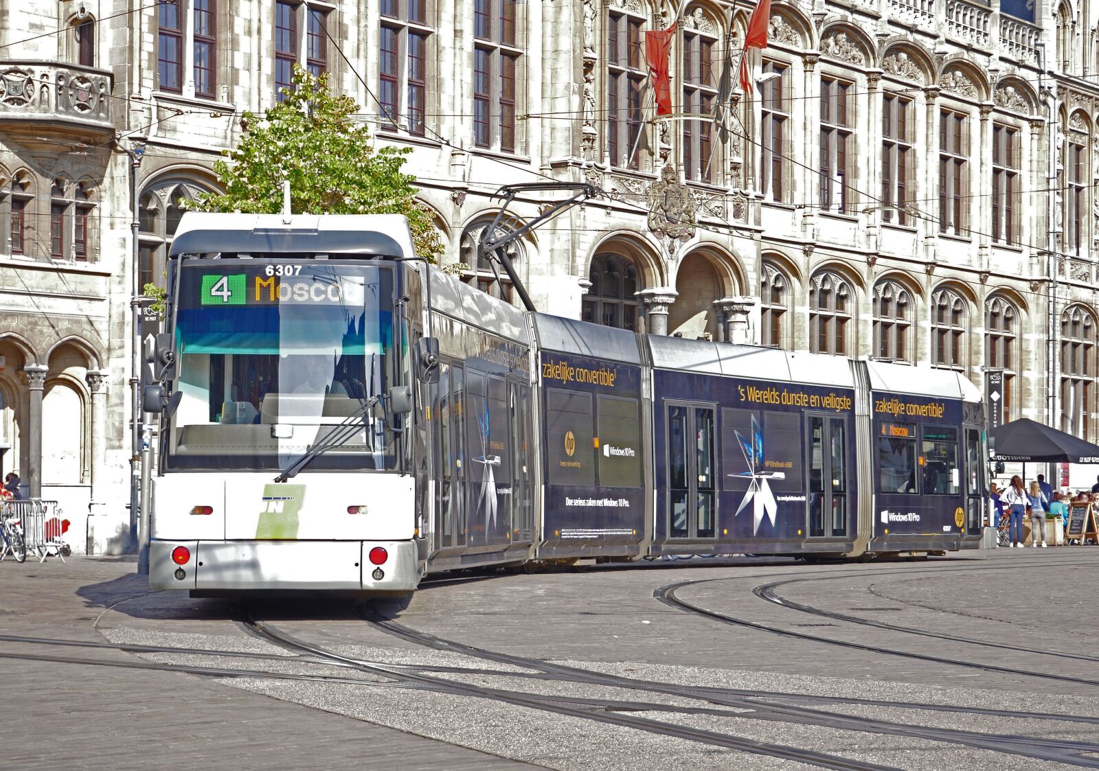 Panasonic Lumix DMC-GX8 sample photo. Road train, gent, stadtmitte photography