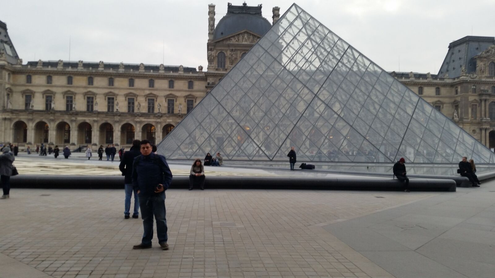 Samsung Galaxy S5 sample photo. France, museum, louvre photography