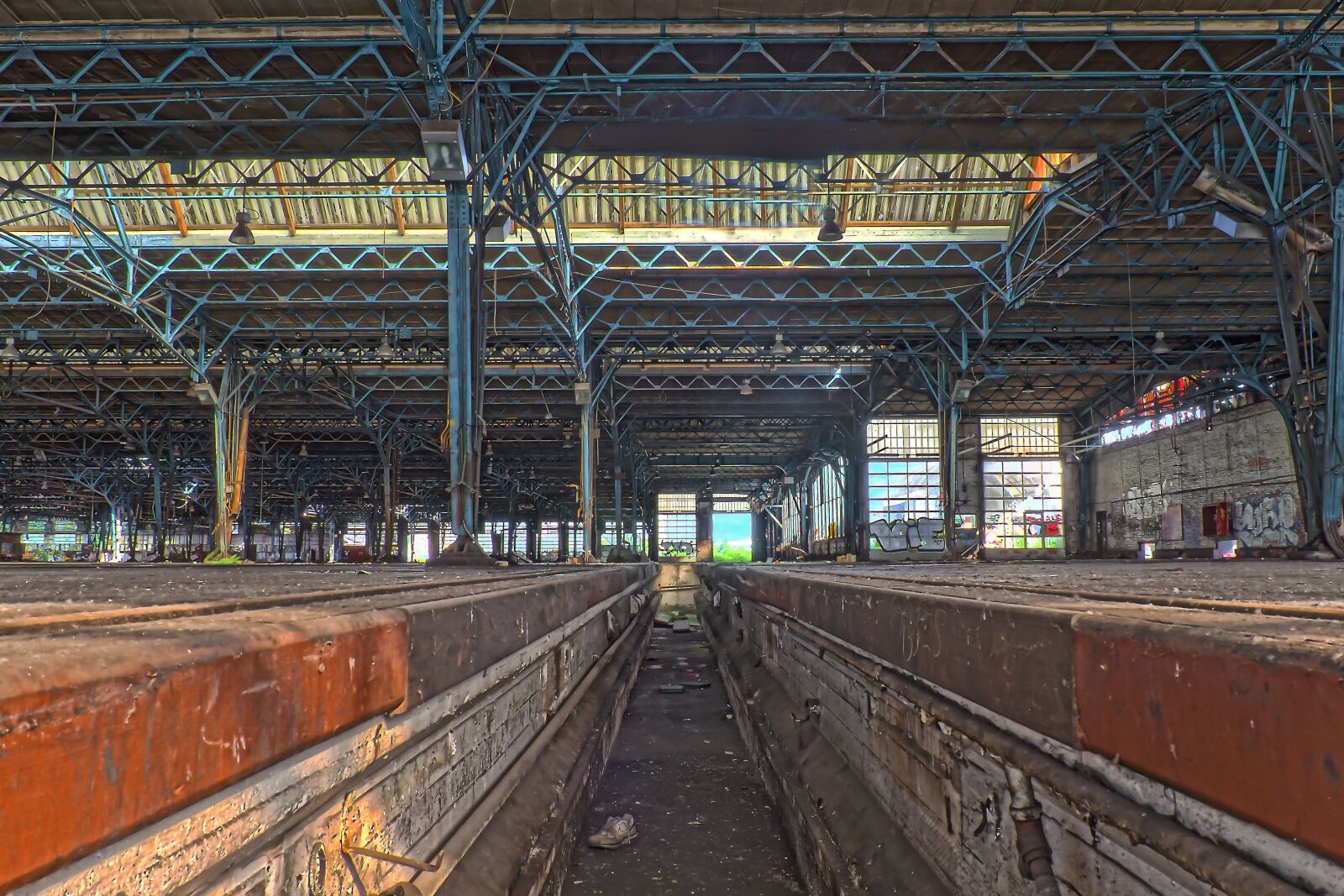 Olympus OM-D E-M10 sample photo. Lost places, pforphoto, old photography