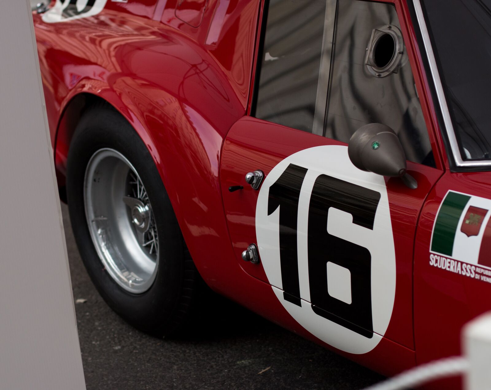 Canon EOS 70D + Canon EF 50mm F1.4 USM sample photo. Cars, auto, automobile photography