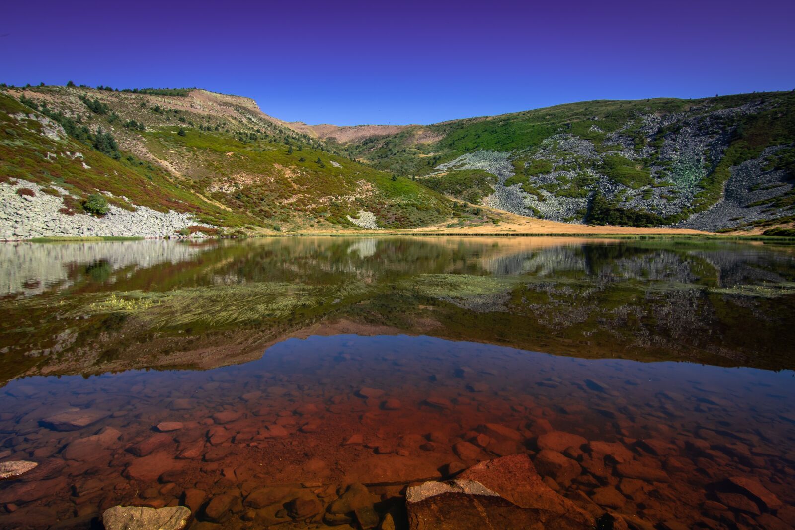 Tokina AT-X Pro 11-16mm F2.8 DX II sample photo. Mountains, lake, reflection photography
