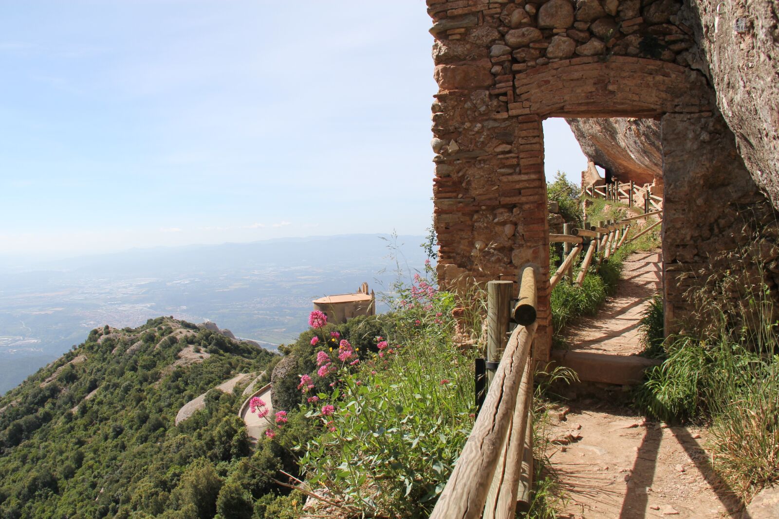 Canon EF-S 18-200mm F3.5-5.6 IS sample photo. Montserrat, walk, mountain photography