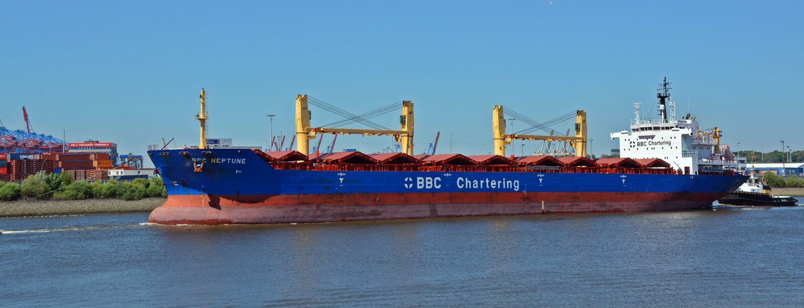 Nikon D5200 sample photo. Freighter, ship, frachtschiff photography