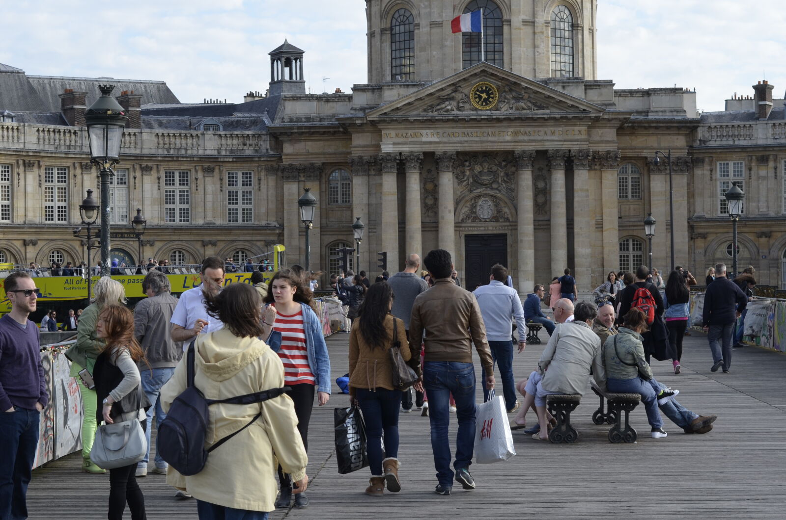 Nikon D5100 sample photo. Busy, street, crowd, fun photography