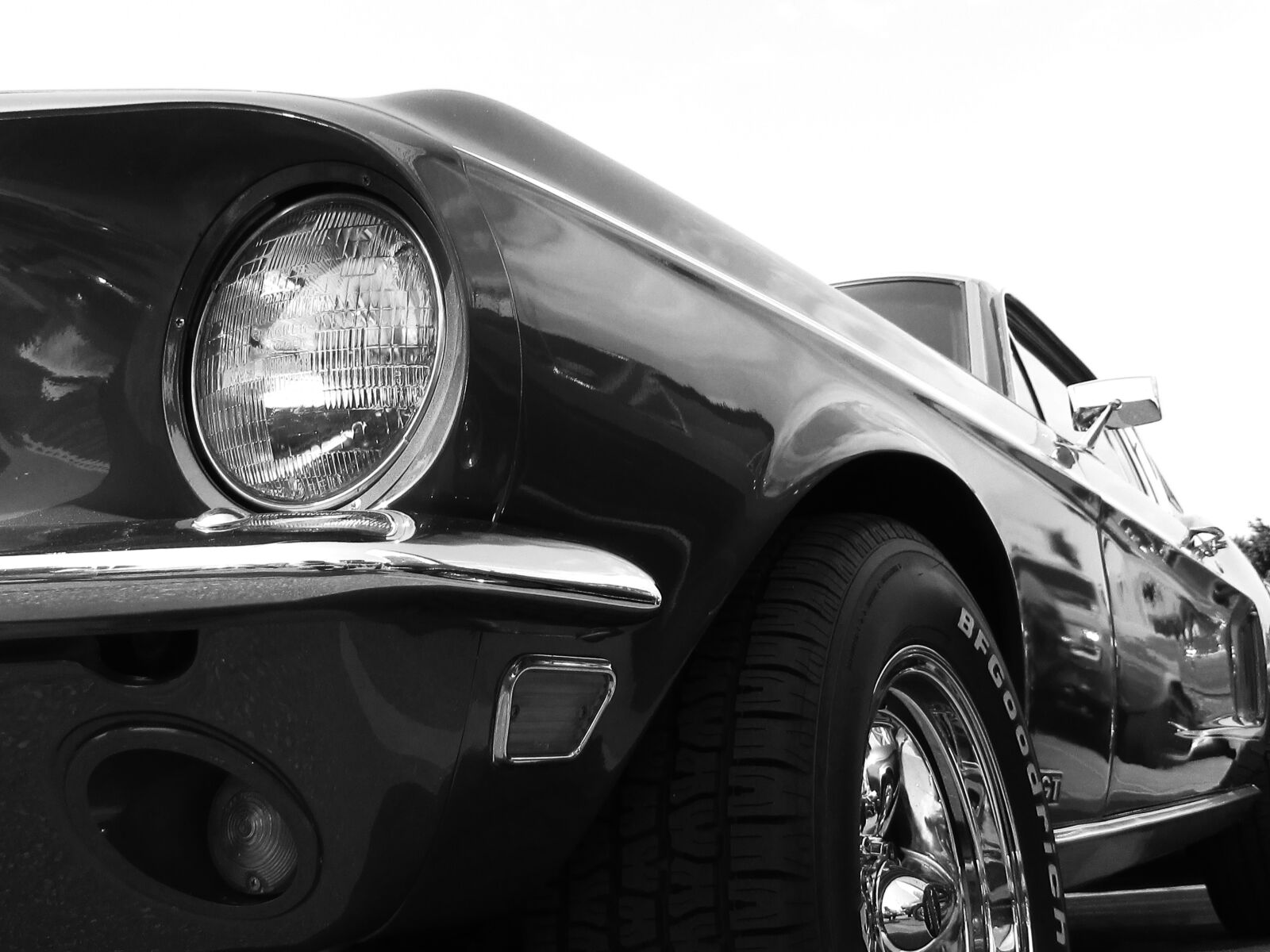 Canon PowerShot SX400 IS sample photo. Car, mustangs, classic photography
