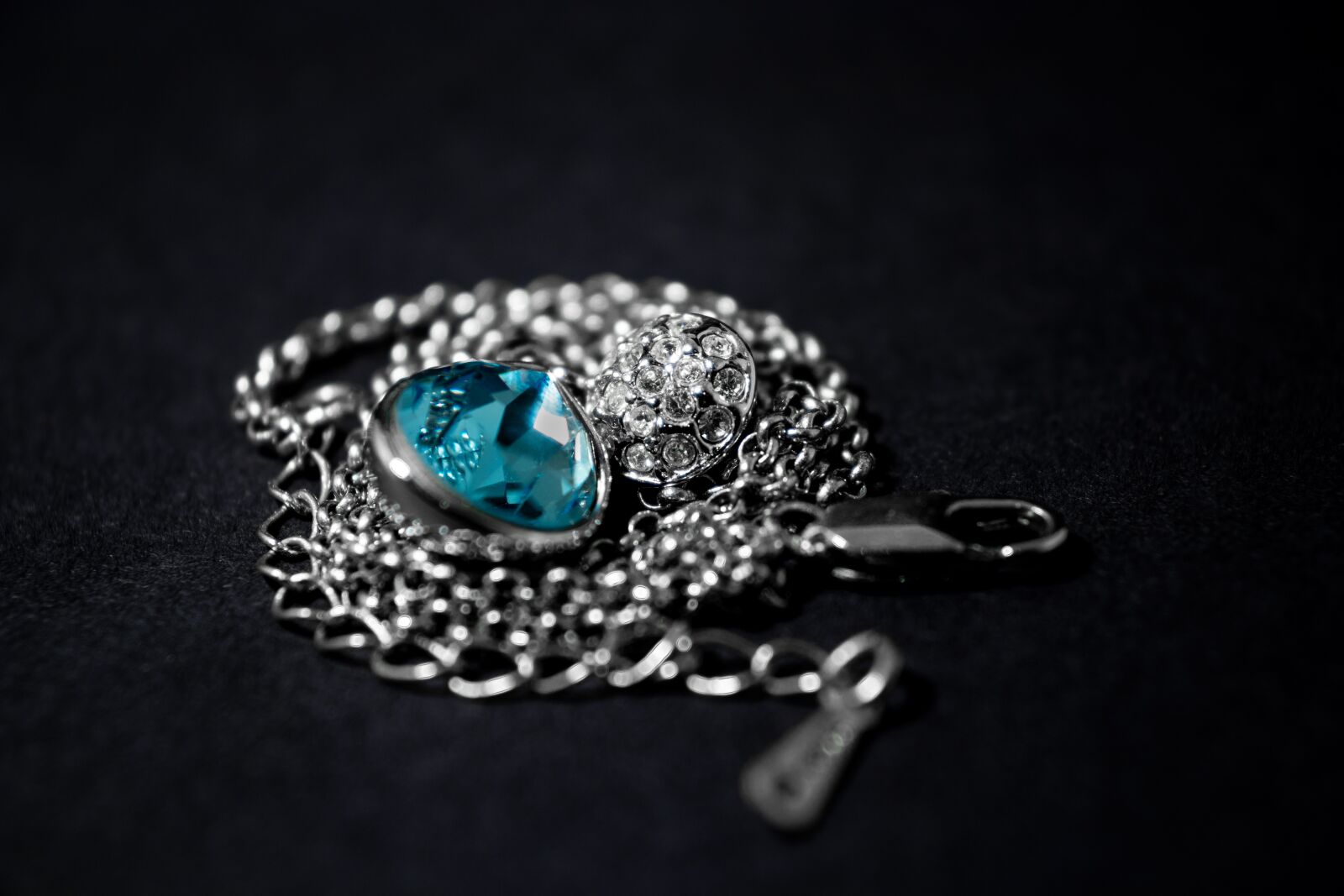 Canon EOS 200D (EOS Rebel SL2 / EOS Kiss X9) sample photo. Jewel, jewelry, diamond photography