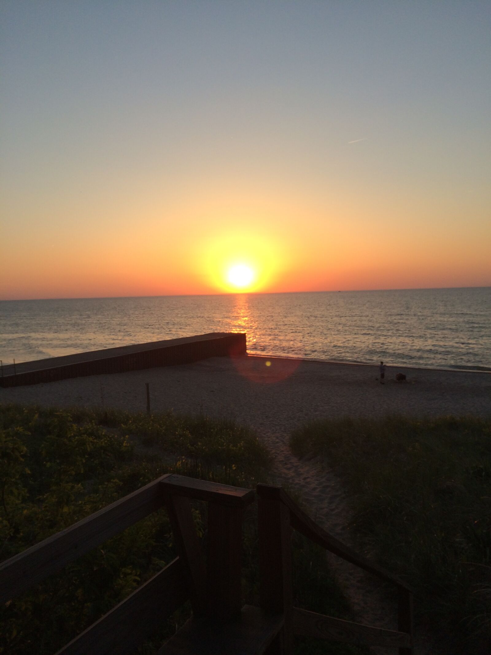 iPhone 5s back camera 4.12mm f/2.2 sample photo. Grand beach, michigan, pier photography