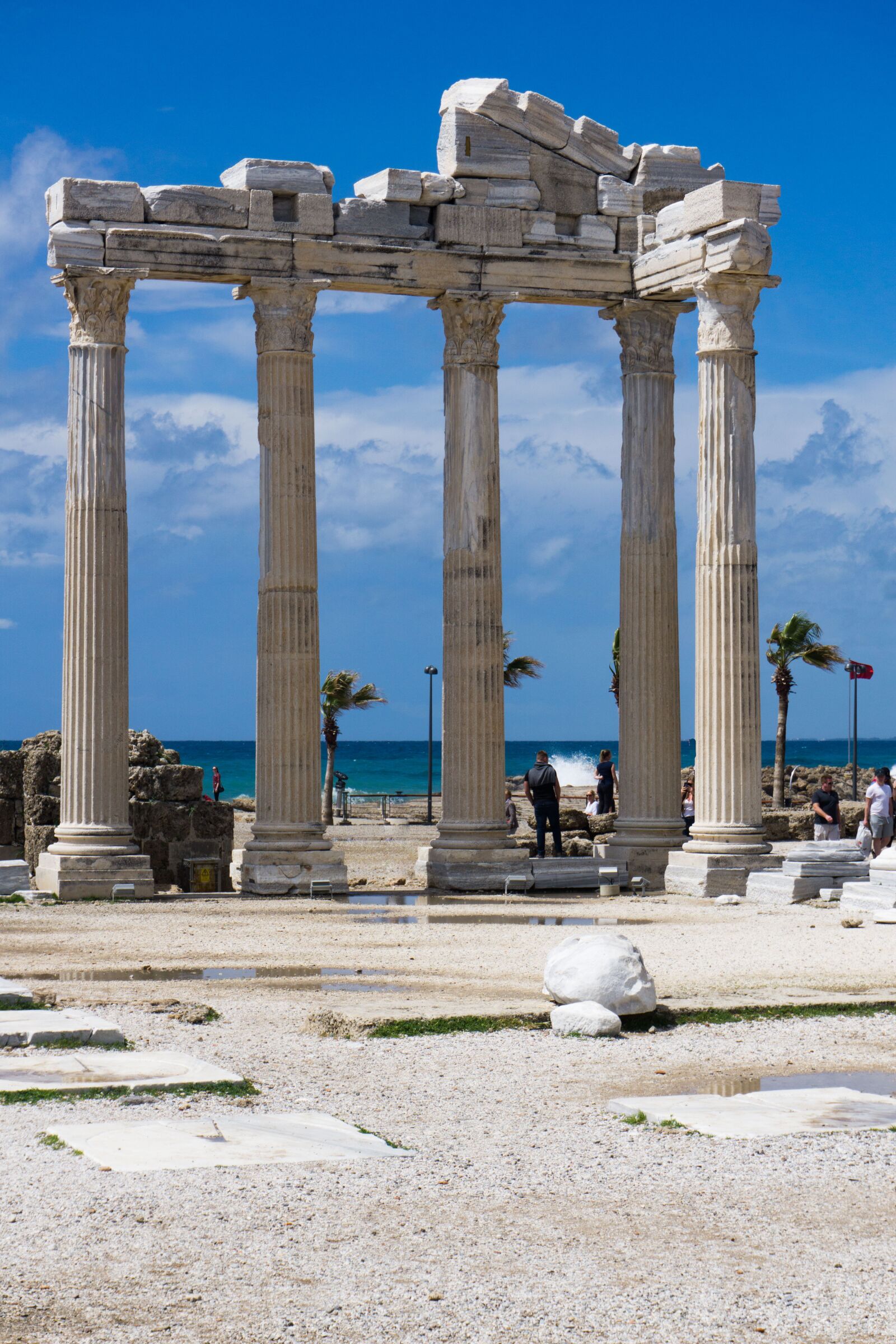 Sony E 16-50mm F3.5-5.6 PZ OSS sample photo. Turkey, temple, travel photography