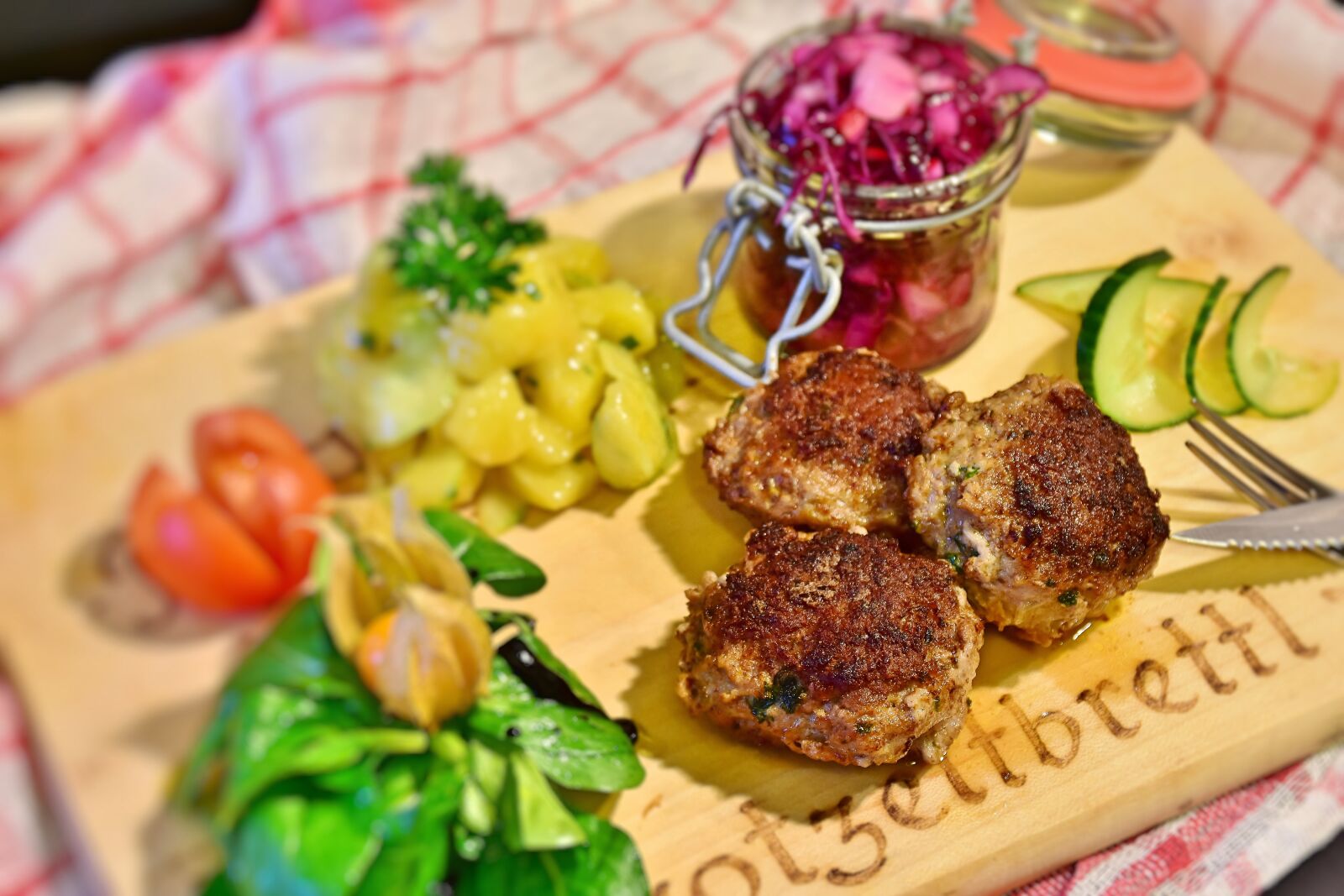 Nikon D7200 sample photo. Meatballs, meat, minced meat photography