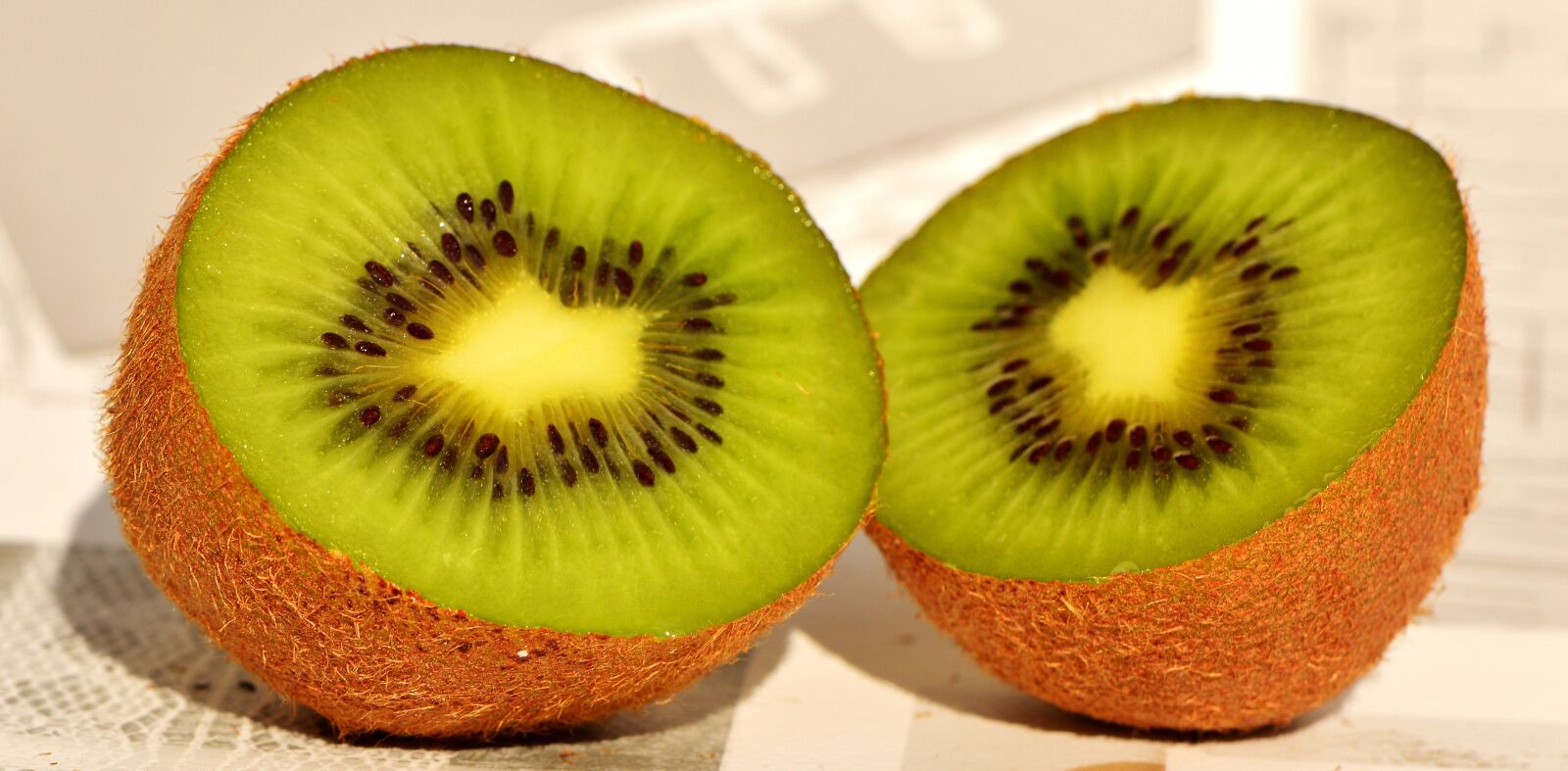 Nikon D3200 sample photo. Kiwi, fruit, healthy photography