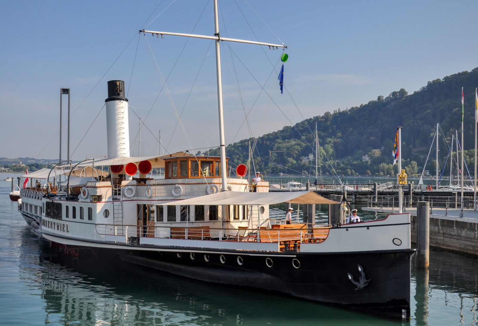 Nikon D5000 sample photo. Steamboat, paddle steamer, port photography