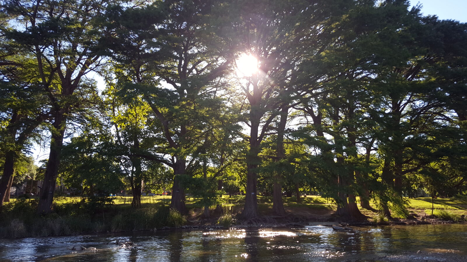 Samsung GALAXY S6 edge sample photo. River, bank photography