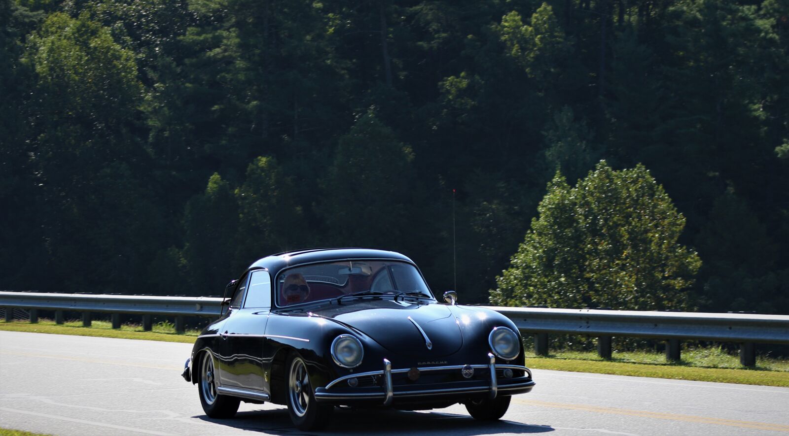 Canon EF75-300mm f/4-5.6 sample photo. Car, vintage, classic photography