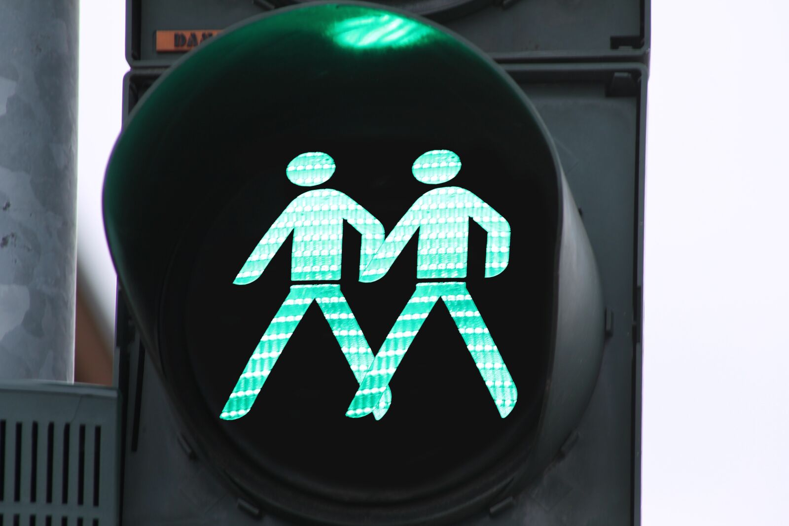Canon EOS 1100D (EOS Rebel T3 / EOS Kiss X50) sample photo. Traffic lights, green, together photography