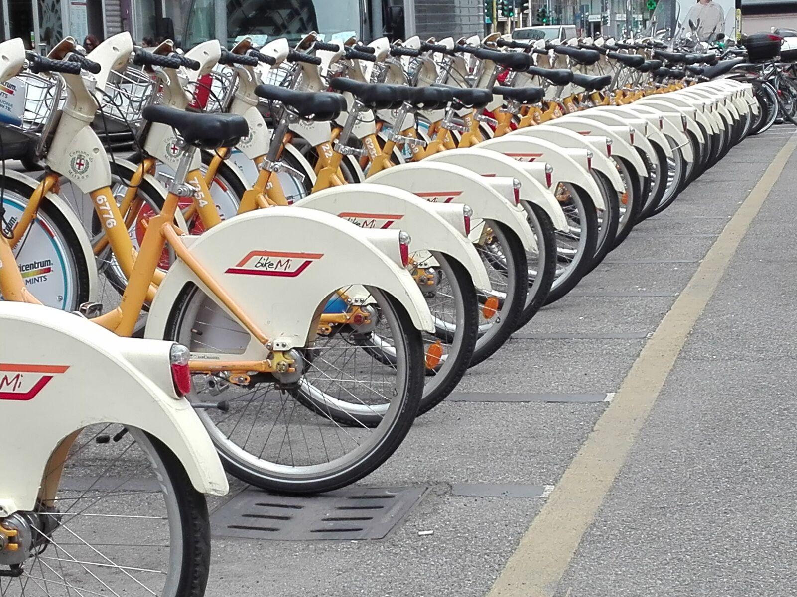 HUAWEI Y6II sample photo. Milan bike, bikemi, spring photography