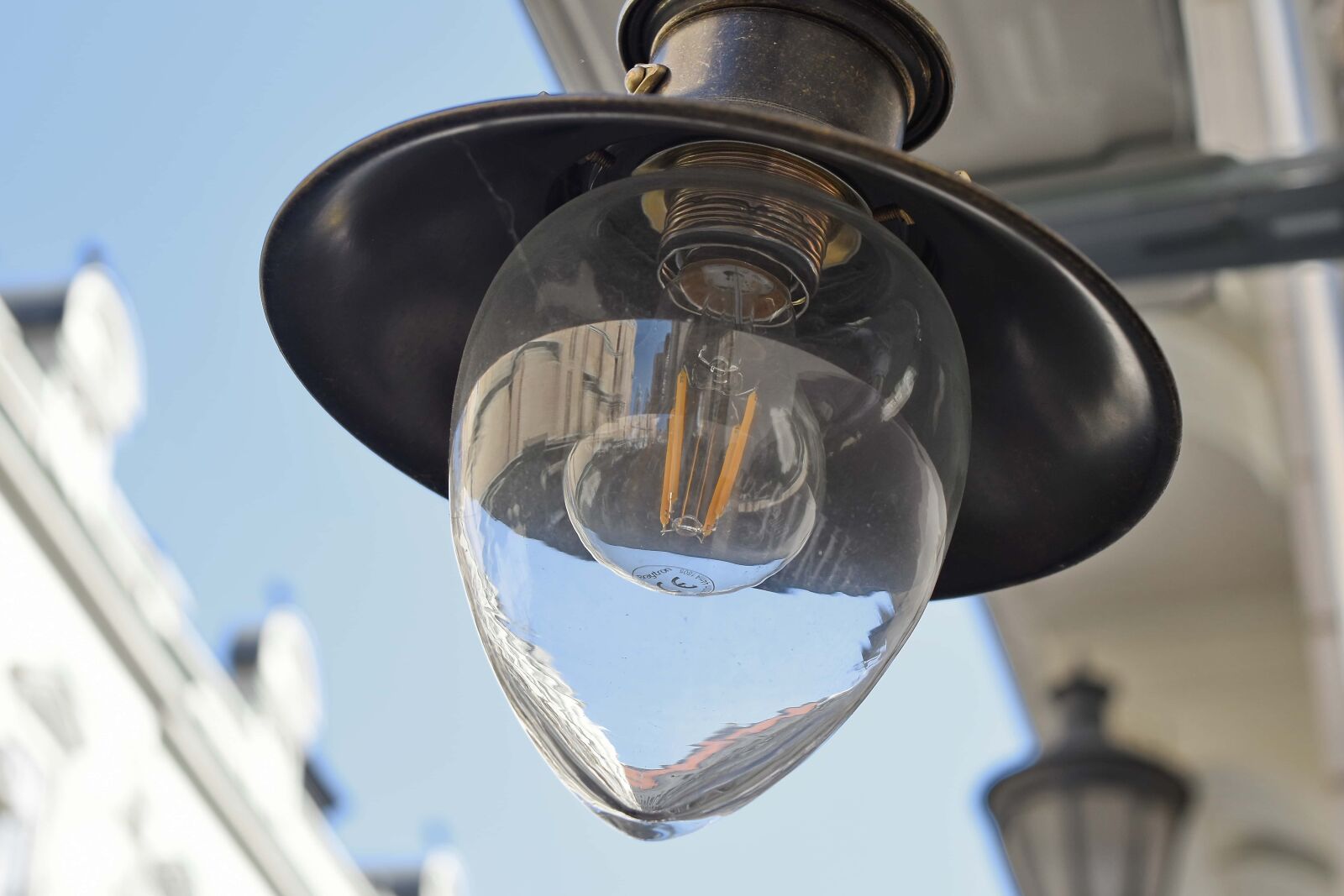 Nikon D5500 sample photo. Lamp, outdoors, indoors, old photography