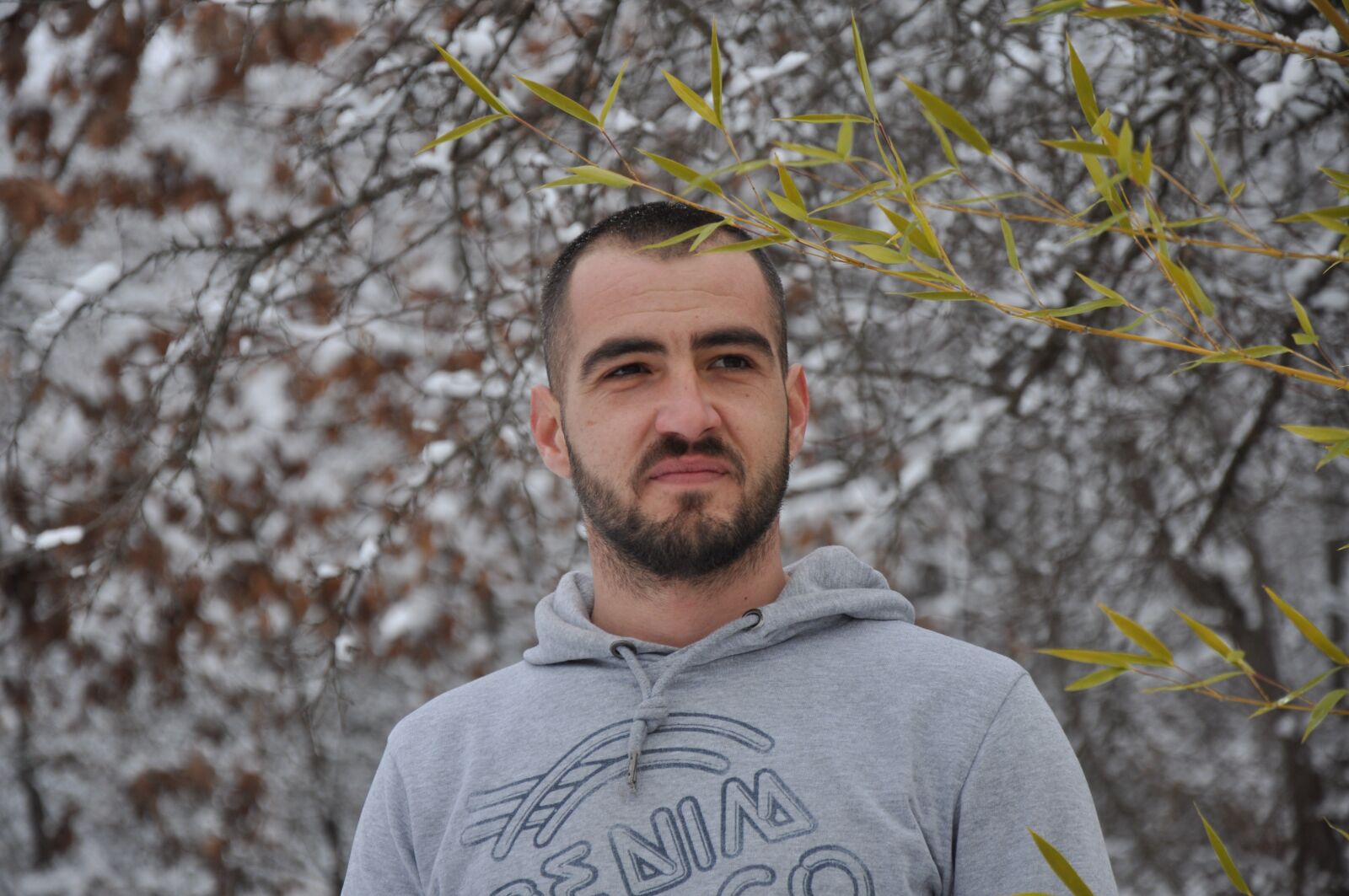 Nikon D90 sample photo. Man, portrait, snow photography