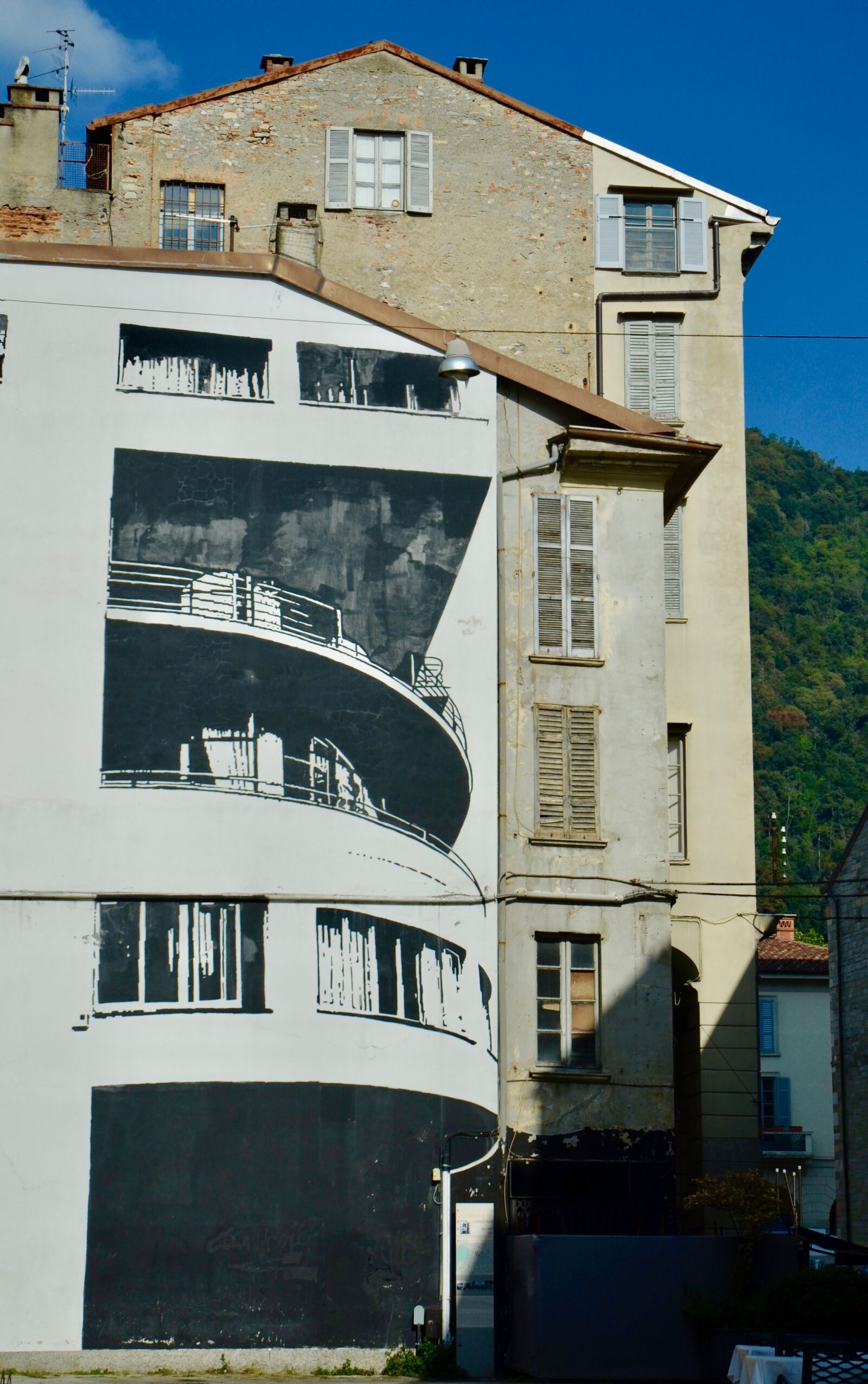 Nikon D5100 sample photo. Mural, graffiti, street art photography