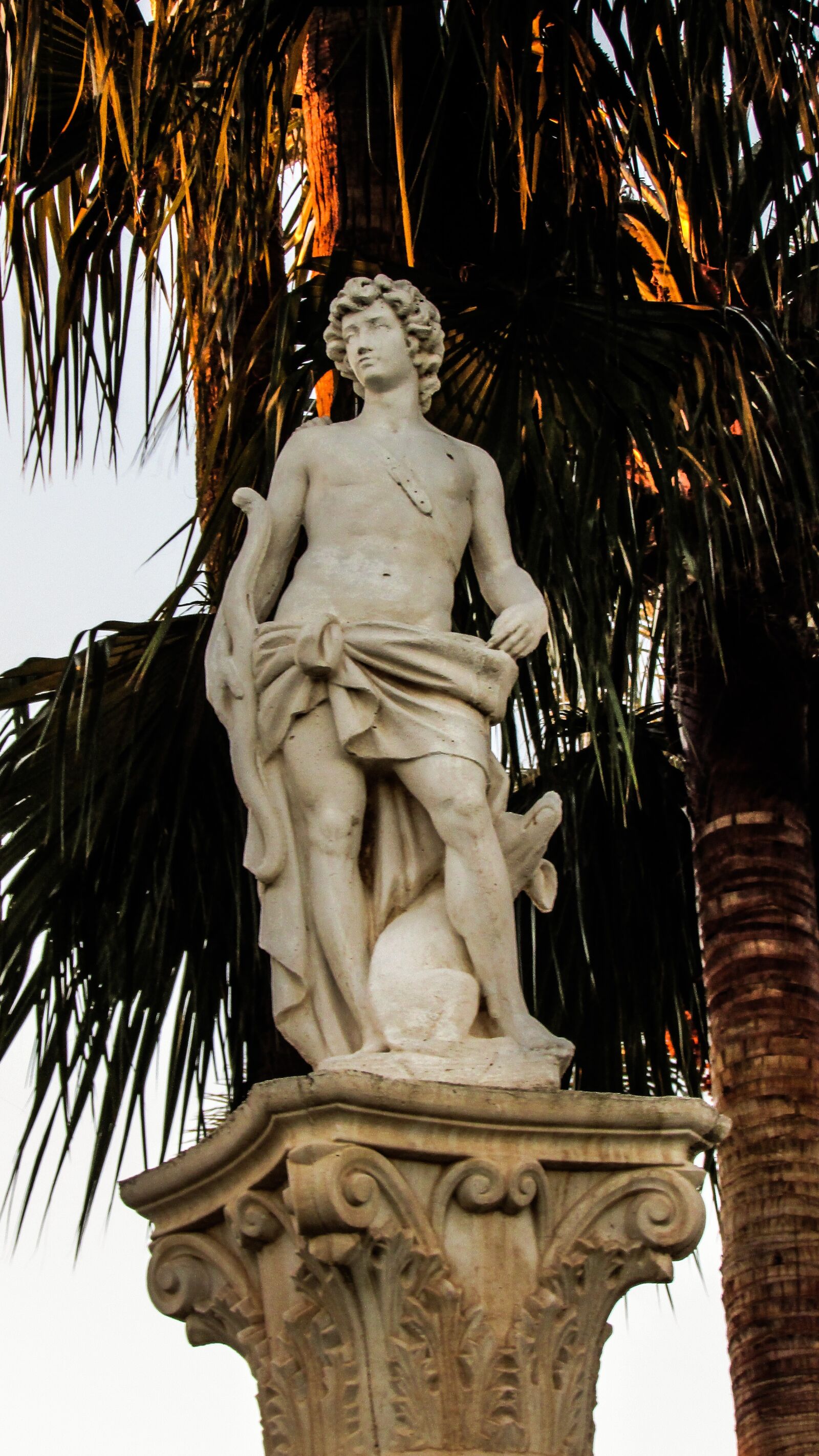 Canon PowerShot SX400 IS sample photo. Hunter, statue, sculpture photography