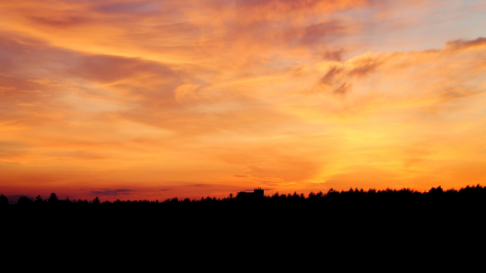 Canon EOS 1100D (EOS Rebel T3 / EOS Kiss X50) sample photo. Sunset, colorful, evening sky photography