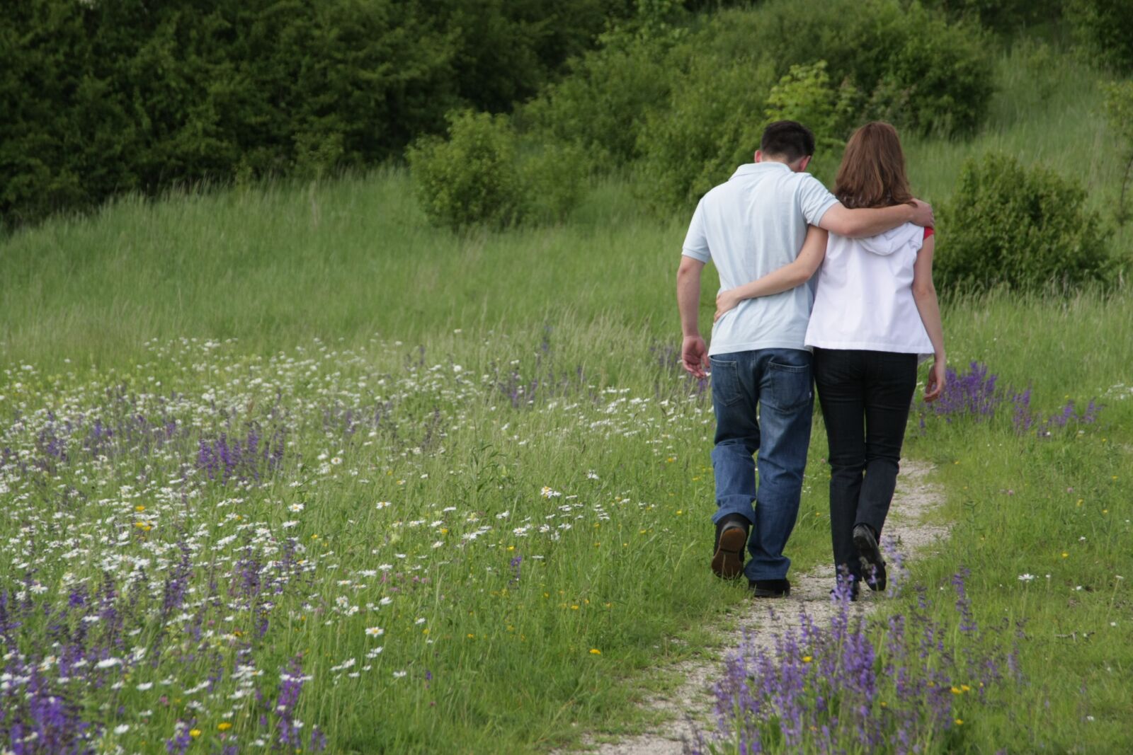 Canon EOS 40D sample photo. Together, couple, walking photography