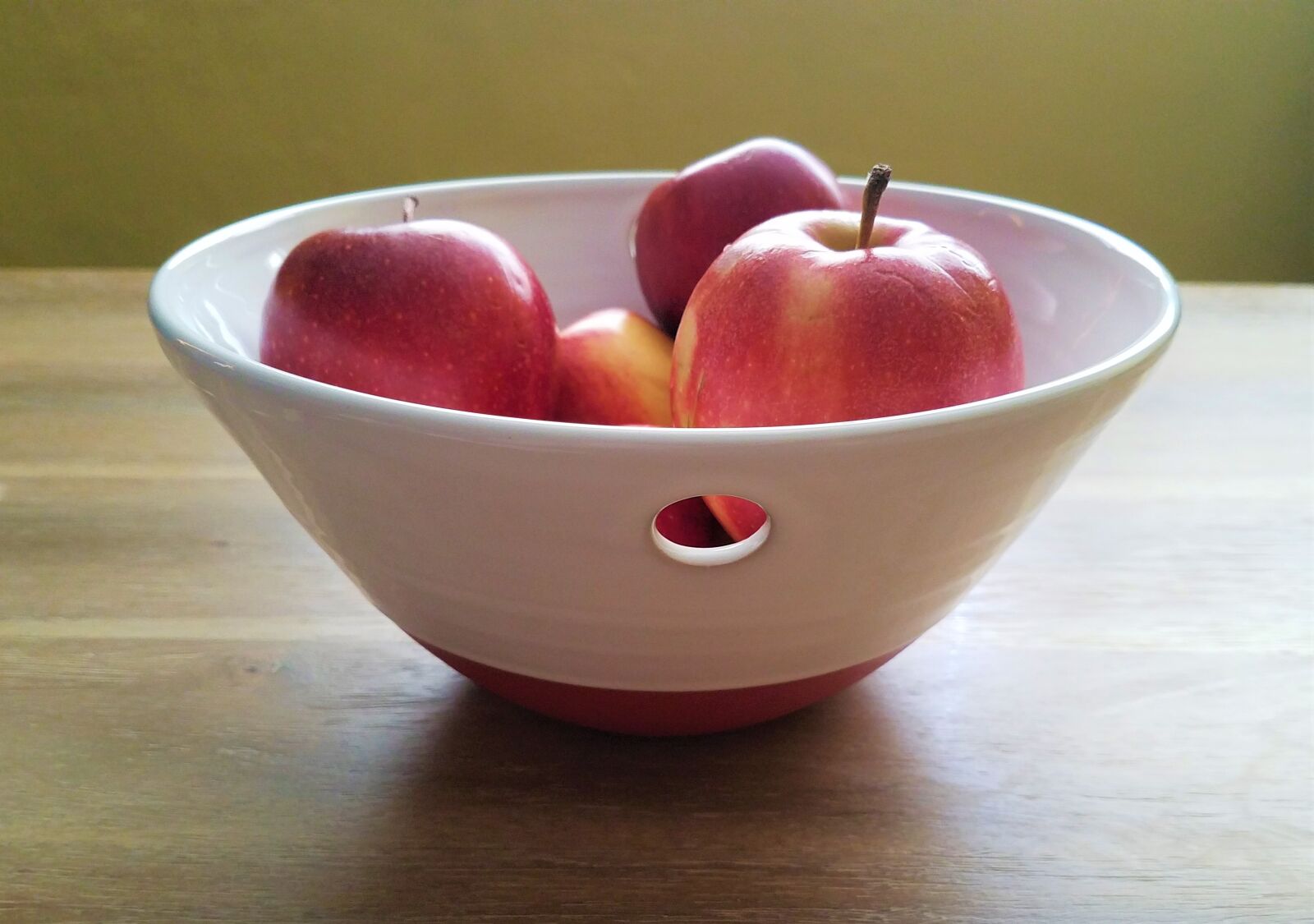 Samsung Galaxy S7 Edge sample photo. Apples, bowl, fruit photography