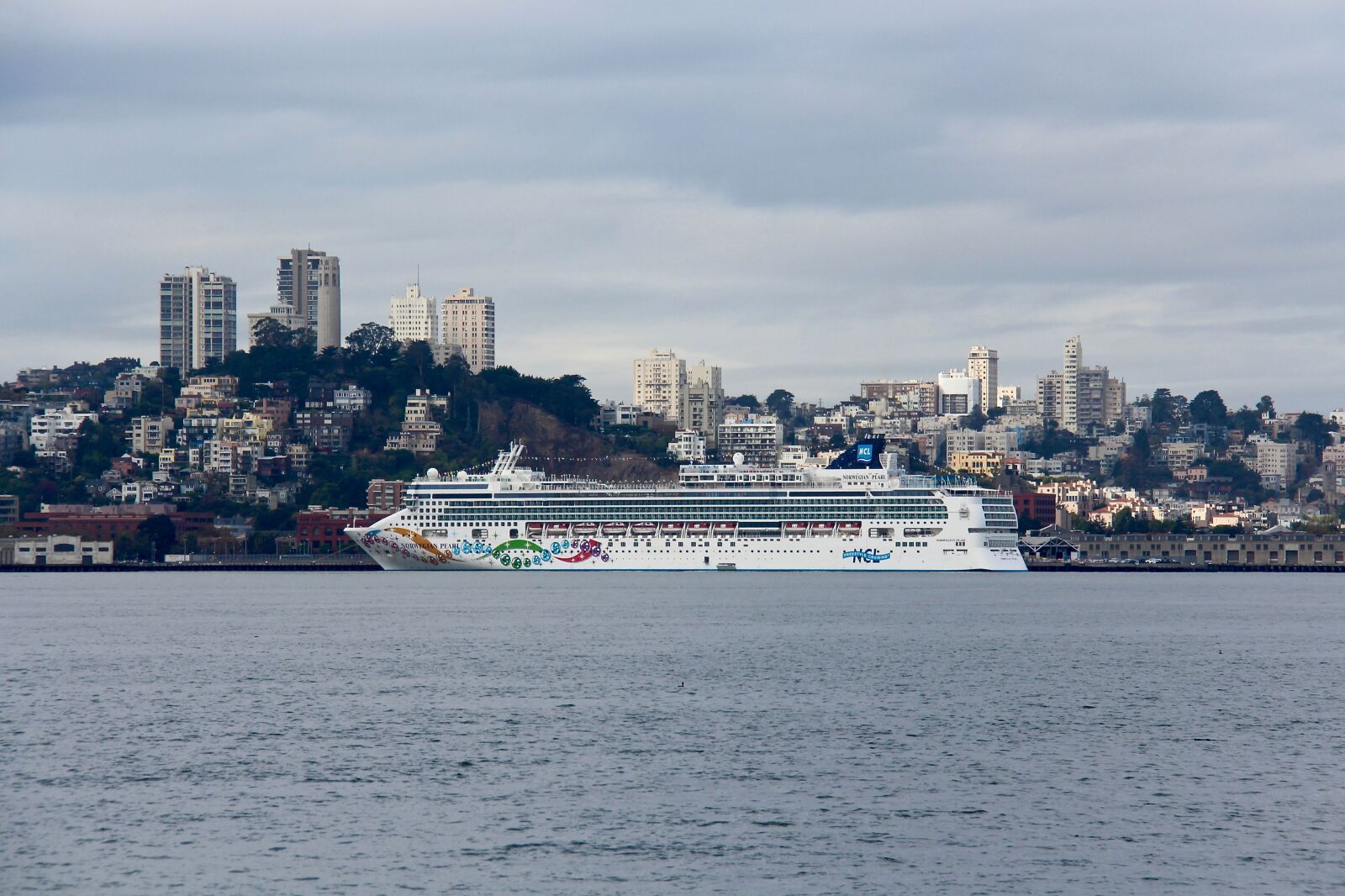 Canon EOS 700D (EOS Rebel T5i / EOS Kiss X7i) + Canon EF-S 18-200mm F3.5-5.6 IS sample photo. San francisco, city, ship photography