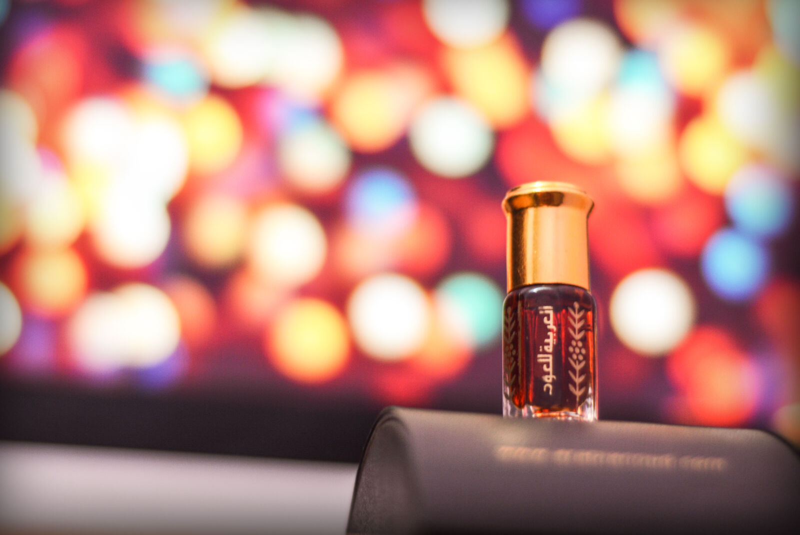 Nikon D3200 + Nikon AF Nikkor 50mm F1.8D sample photo. Clear, glass, bottle photography