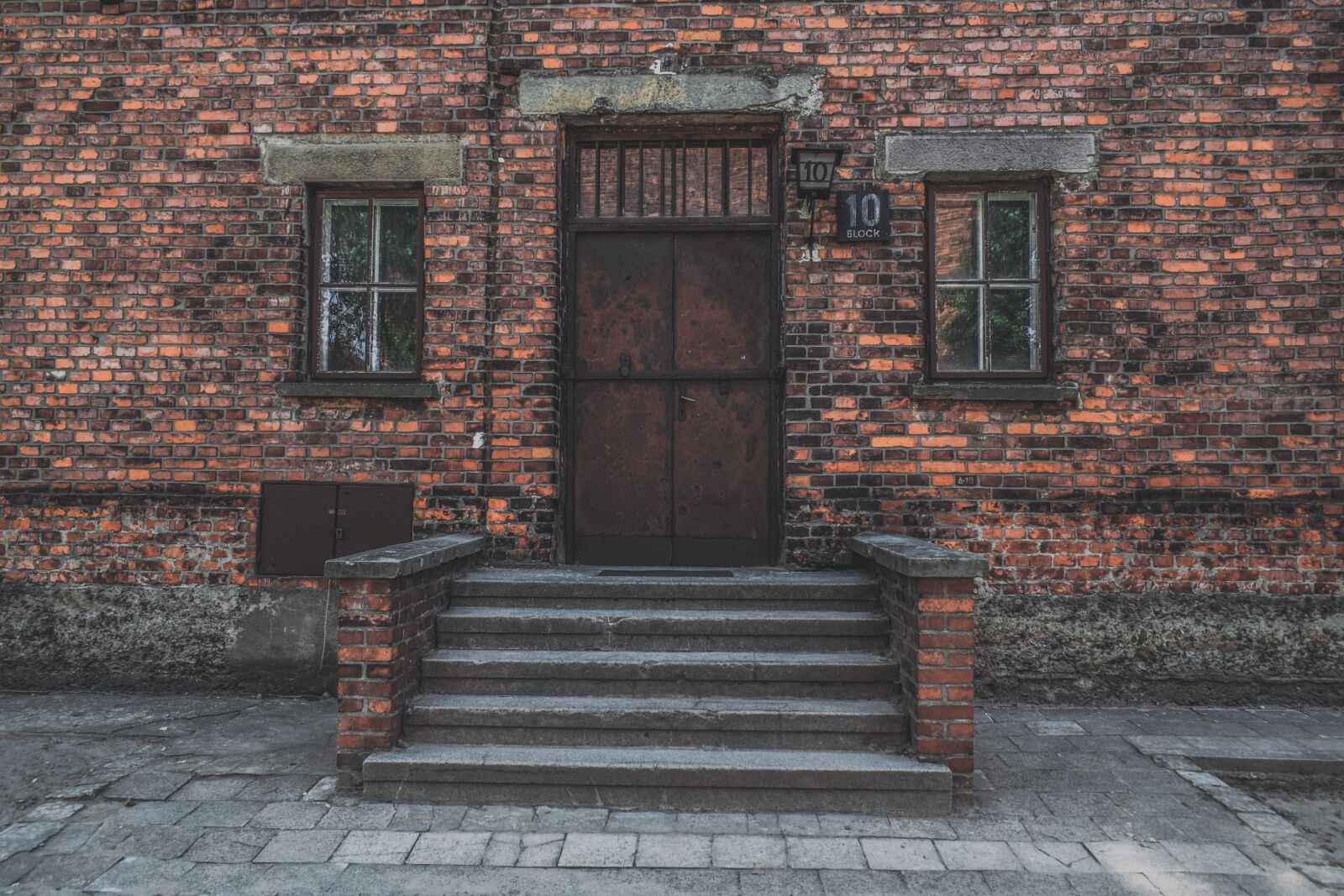 Nikon D3300 sample photo. Auschwitz, concentration camp, block 10 photography