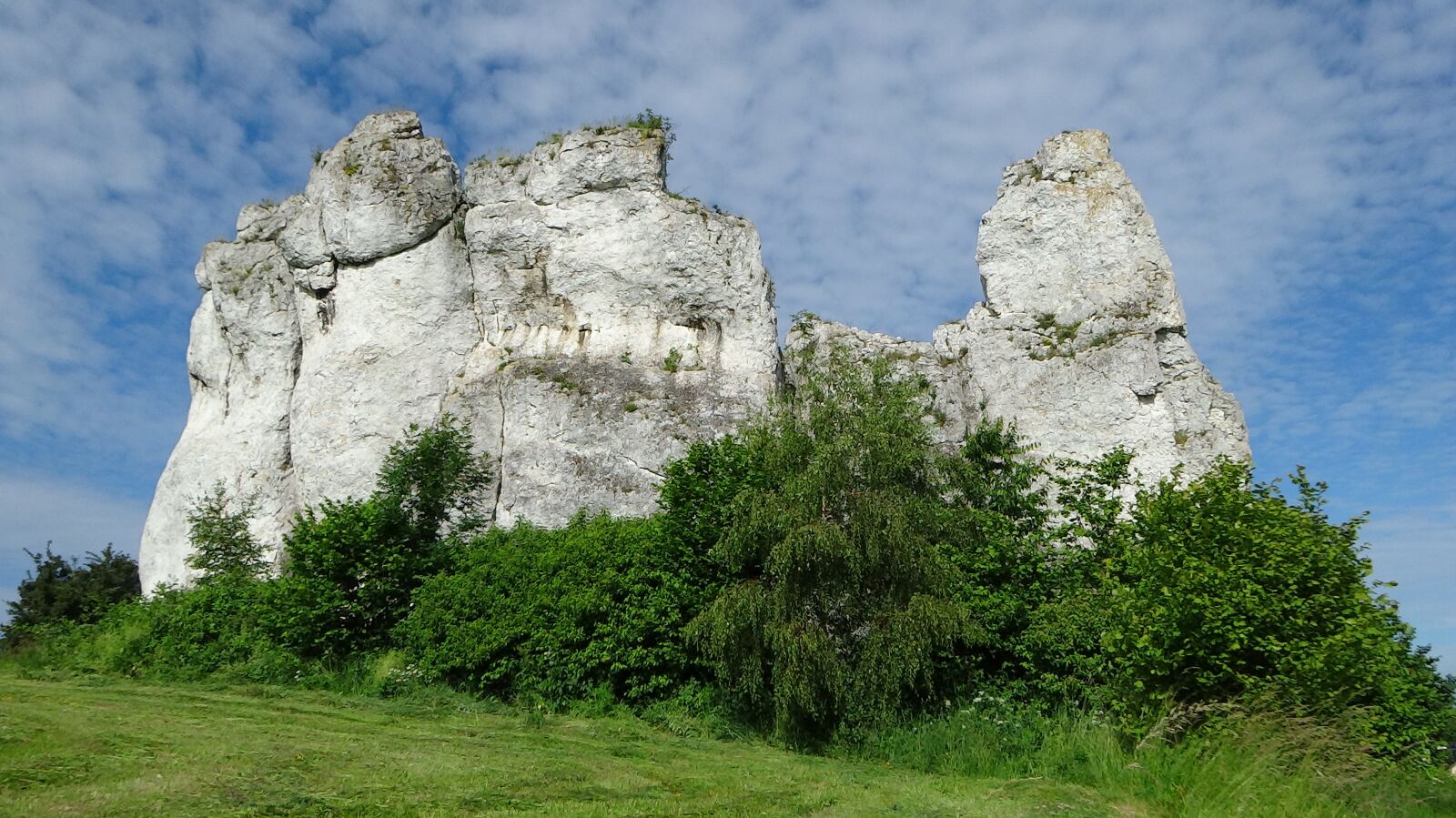 Sony Cyber-shot DSC-WX300 sample photo. Rocks, limestones, landscape photography