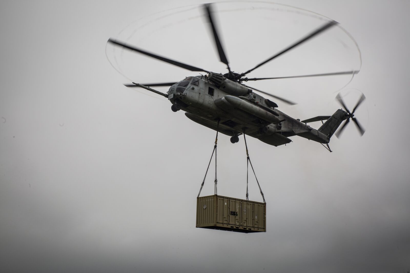 Canon EOS 5D Mark III sample photo. Ch-53e, super stallion, helicopter photography