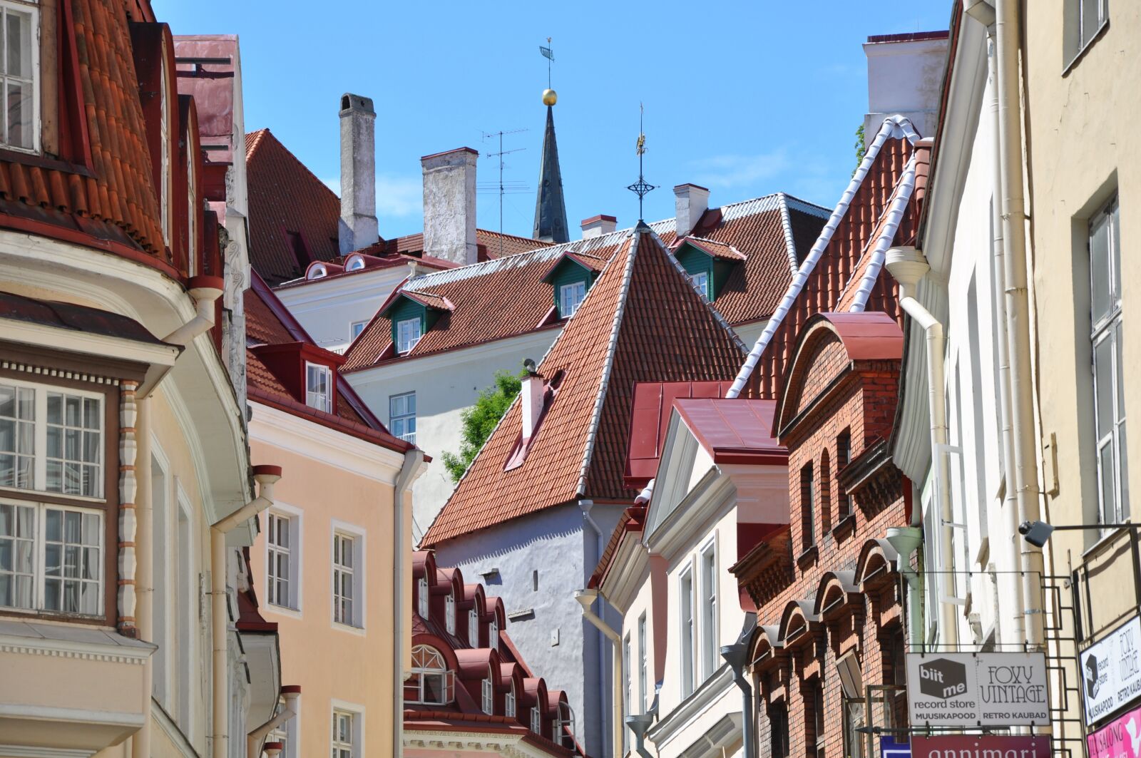Nikon D90 sample photo. Tallinn, architecture, home photography