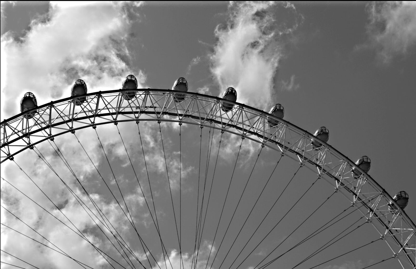Sony Alpha DSLR-A200 sample photo. London, city, england photography
