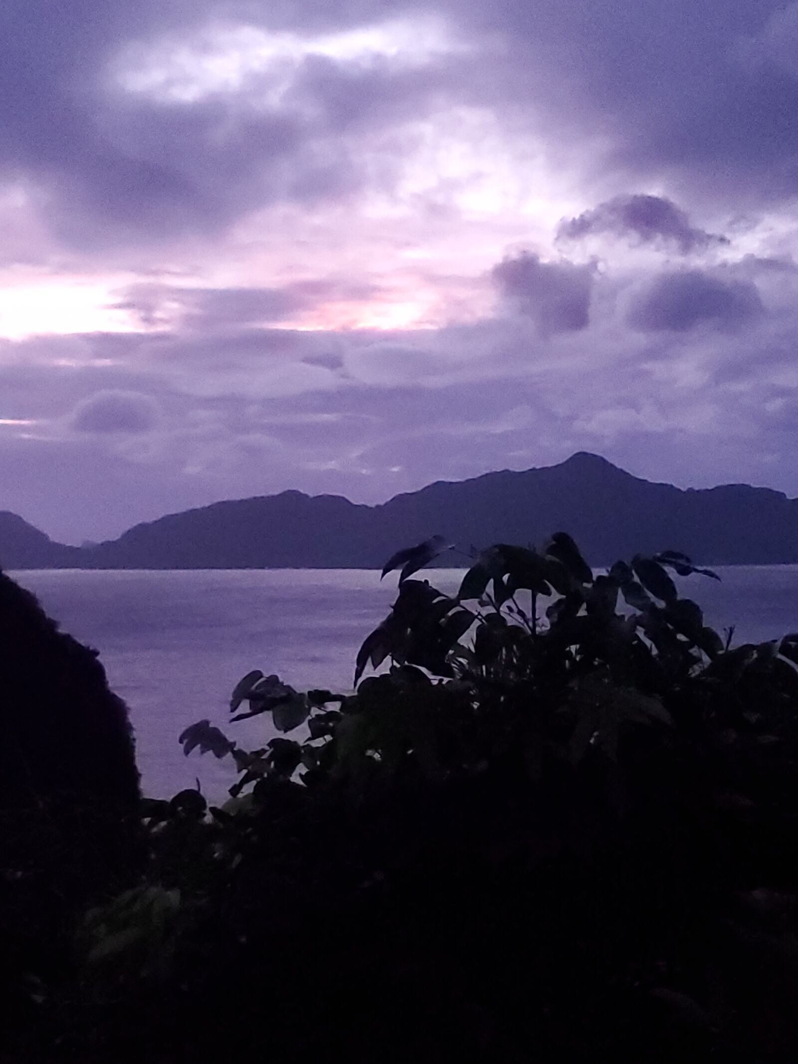 Samsung Galaxy S10+ sample photo. El nido, dilumacad, philippines photography