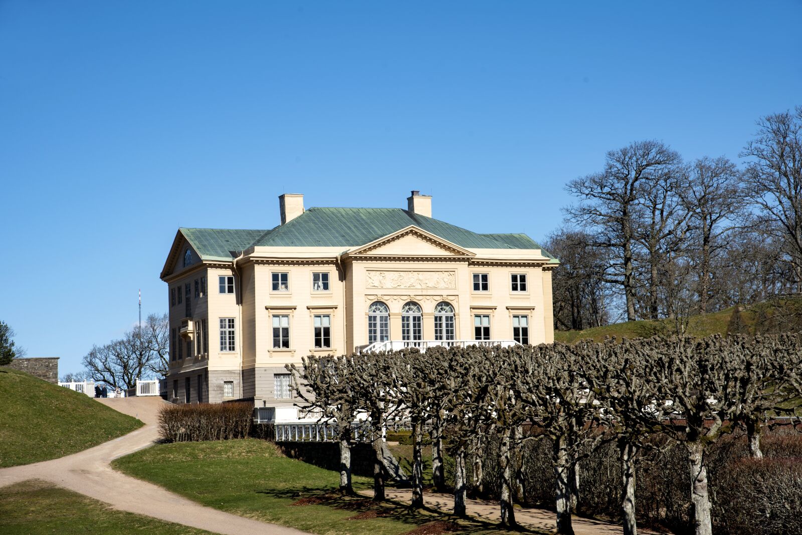 Nikon D750 sample photo. Castle, garden, architecture photography