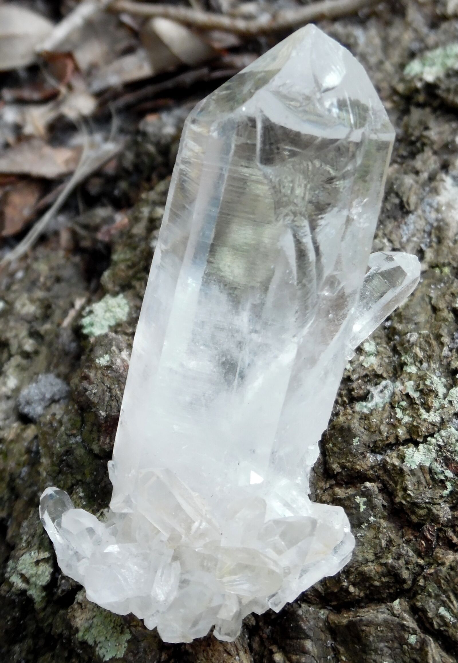 Samsung WB35F/WB36F/WB37F sample photo. Crystals, clear quartz, stone photography