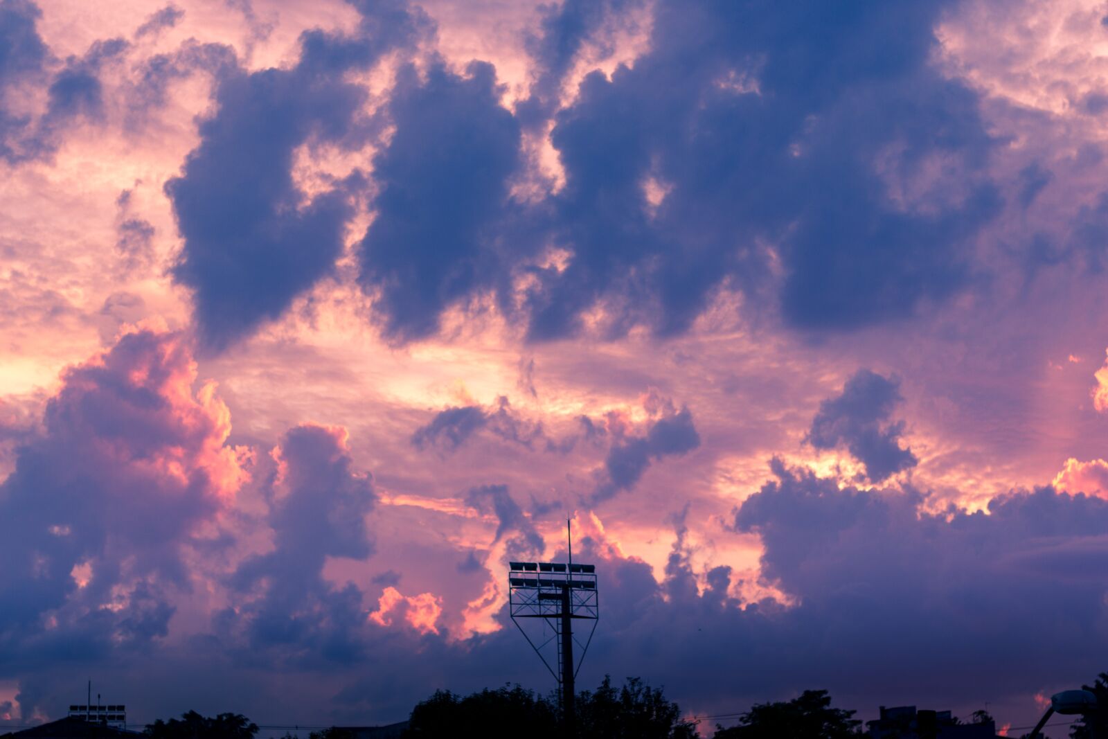 Canon EF 50mm F1.8 STM sample photo. Light, clouds, sky photography