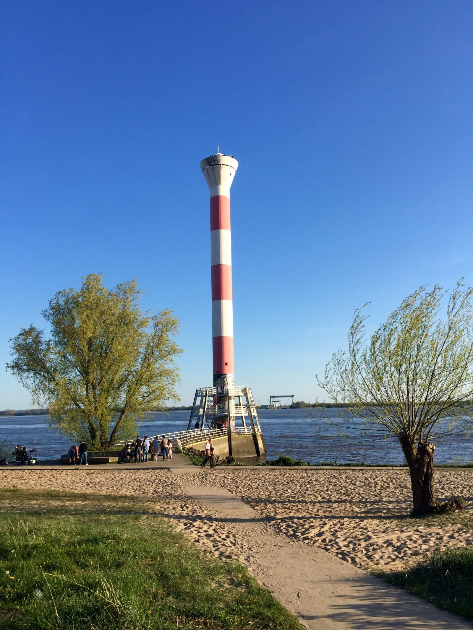 iPhone 6 Plus back camera 4.15mm f/2.2 sample photo. Blankenese, hamburg, lighthouse photography