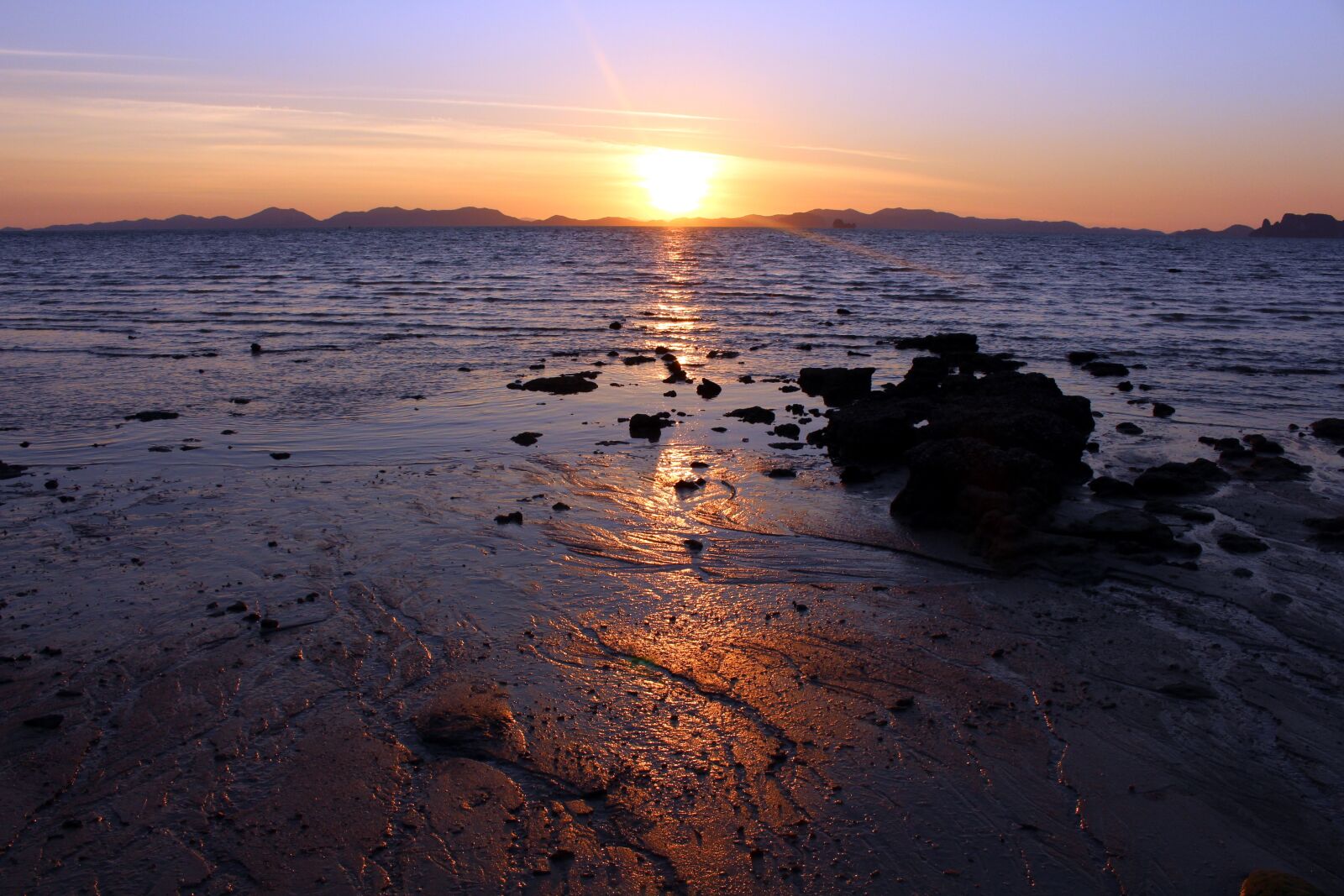Canon EOS 700D (EOS Rebel T5i / EOS Kiss X7i) sample photo. Thailand, ebb, sunset photography