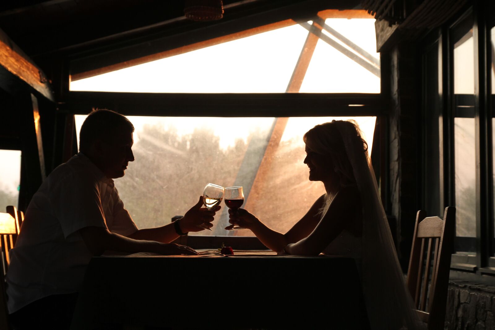Canon EOS 7D sample photo. Bride, enjoyment, evening, husband photography