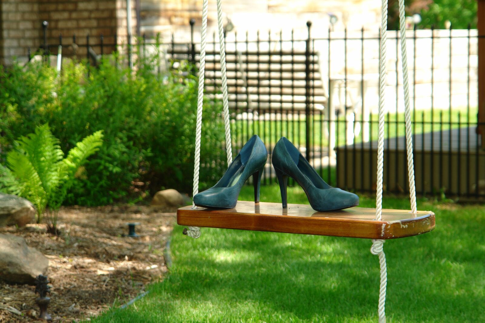 Sony DSC-R1 sample photo. Shoes, swing, outdoors photography