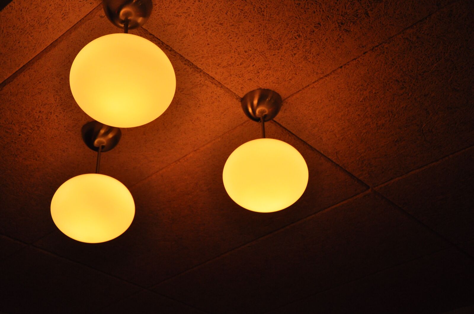Nikon D90 sample photo. Lamp, yellow, light photography