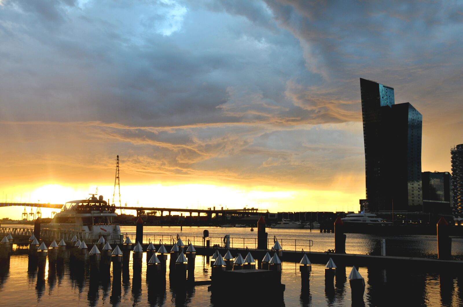 Nikon D300S sample photo. Sunset, city, melbourne photography