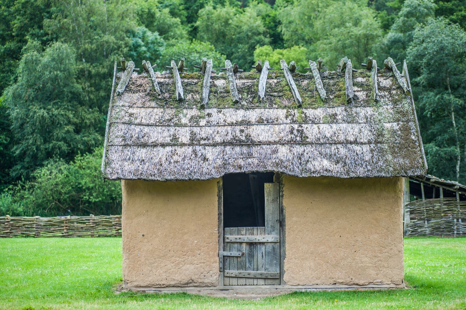 Nikon D700 sample photo. Slave house, clay, thatched photography