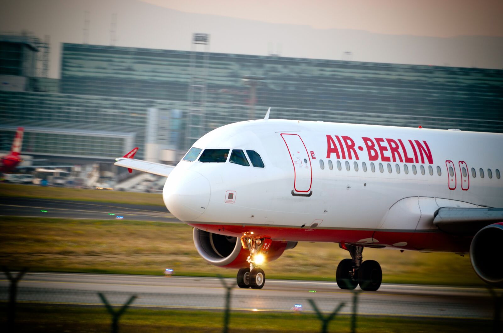 Nikon D7000 sample photo. Aircraft, airbus, flyer photography