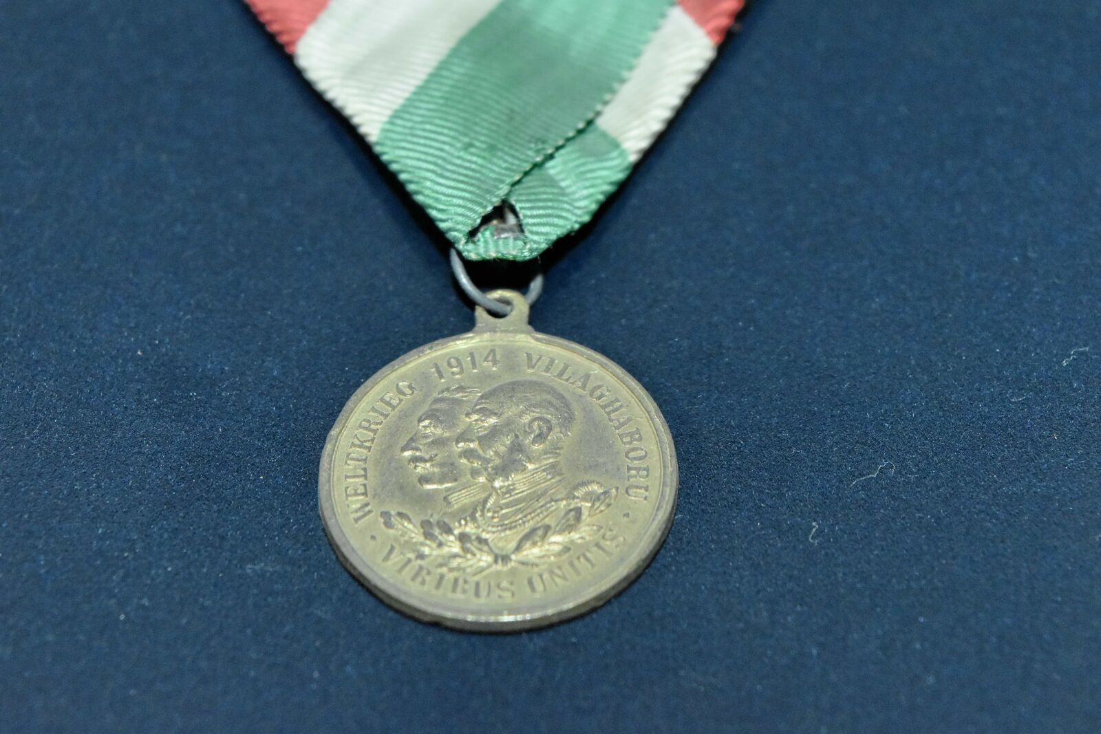 Nikon D5500 sample photo. Adornment, decoration, old, shining photography