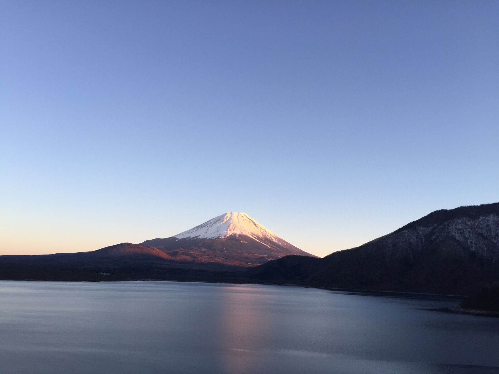 Apple iPhone 6 sample photo. Mt fuji, upside down photography