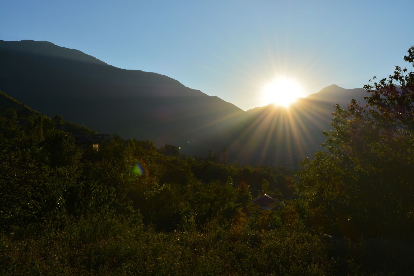 Nikon D5200 sample photo. Sun, mountains, blue sky photography