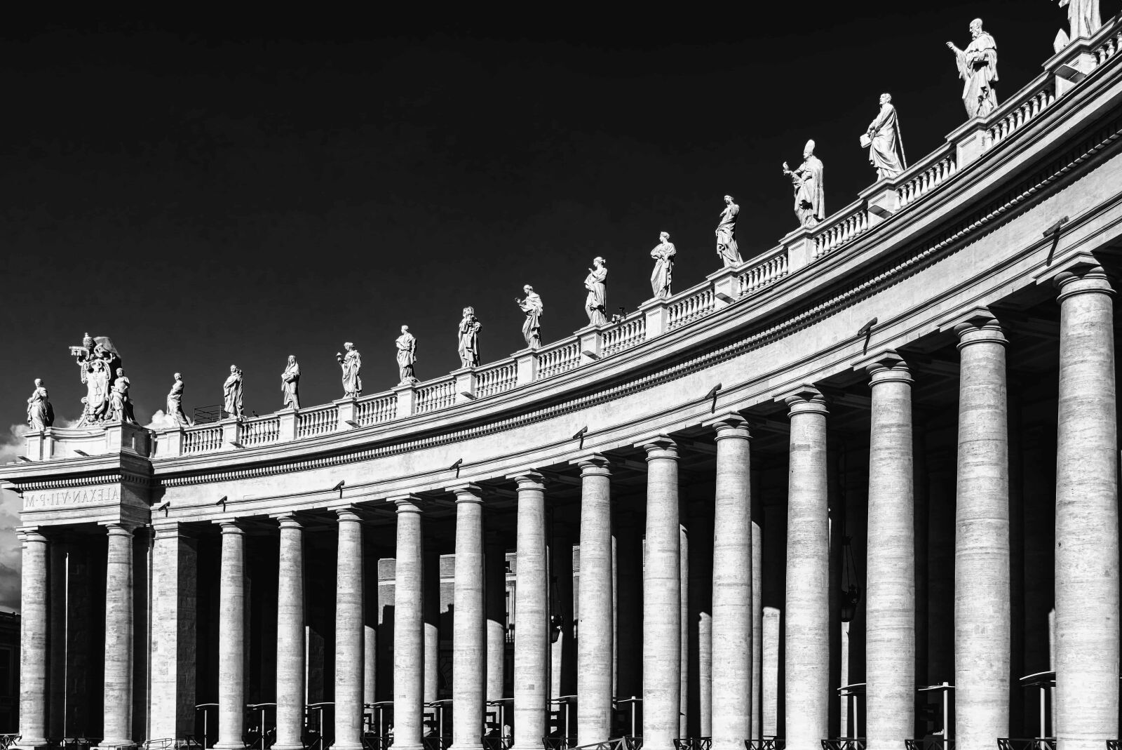 Nikon D3300 sample photo. Architecture, monochrome, building, landmark photography