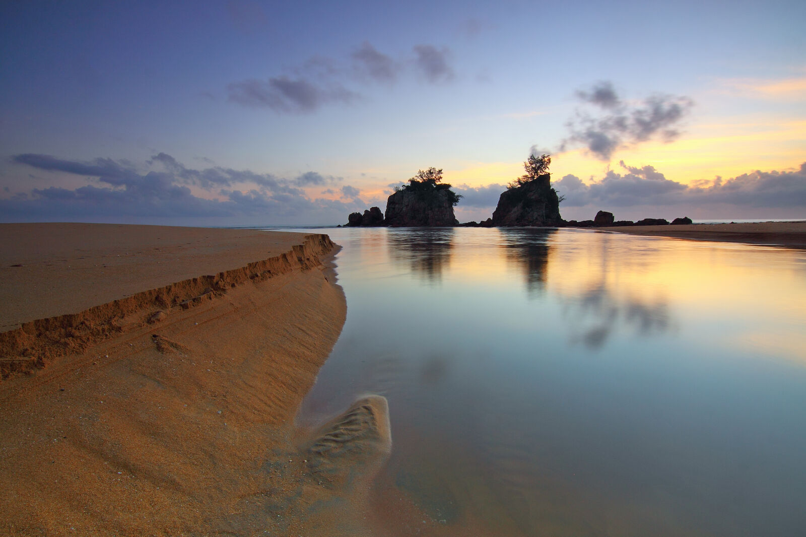 Canon EOS 50D sample photo. Backlit, beach, dawn, dusk photography